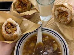 -正南齐北·老街糯米团(洪崖洞店)