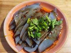 -勺子米线·云南传统小吃市集(四方街店)