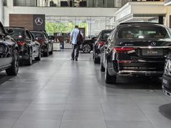 -上海星瀚奔驰4S店(红柳路店)