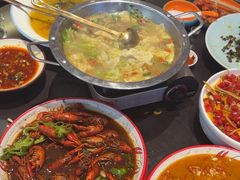 -川流不息·地道川菜·小龙虾(松东路店)