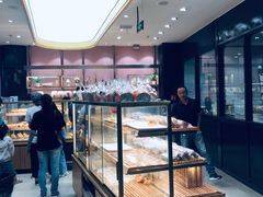 面包甜点陈列柜-Bread Talk 面包新语(荟聚店)