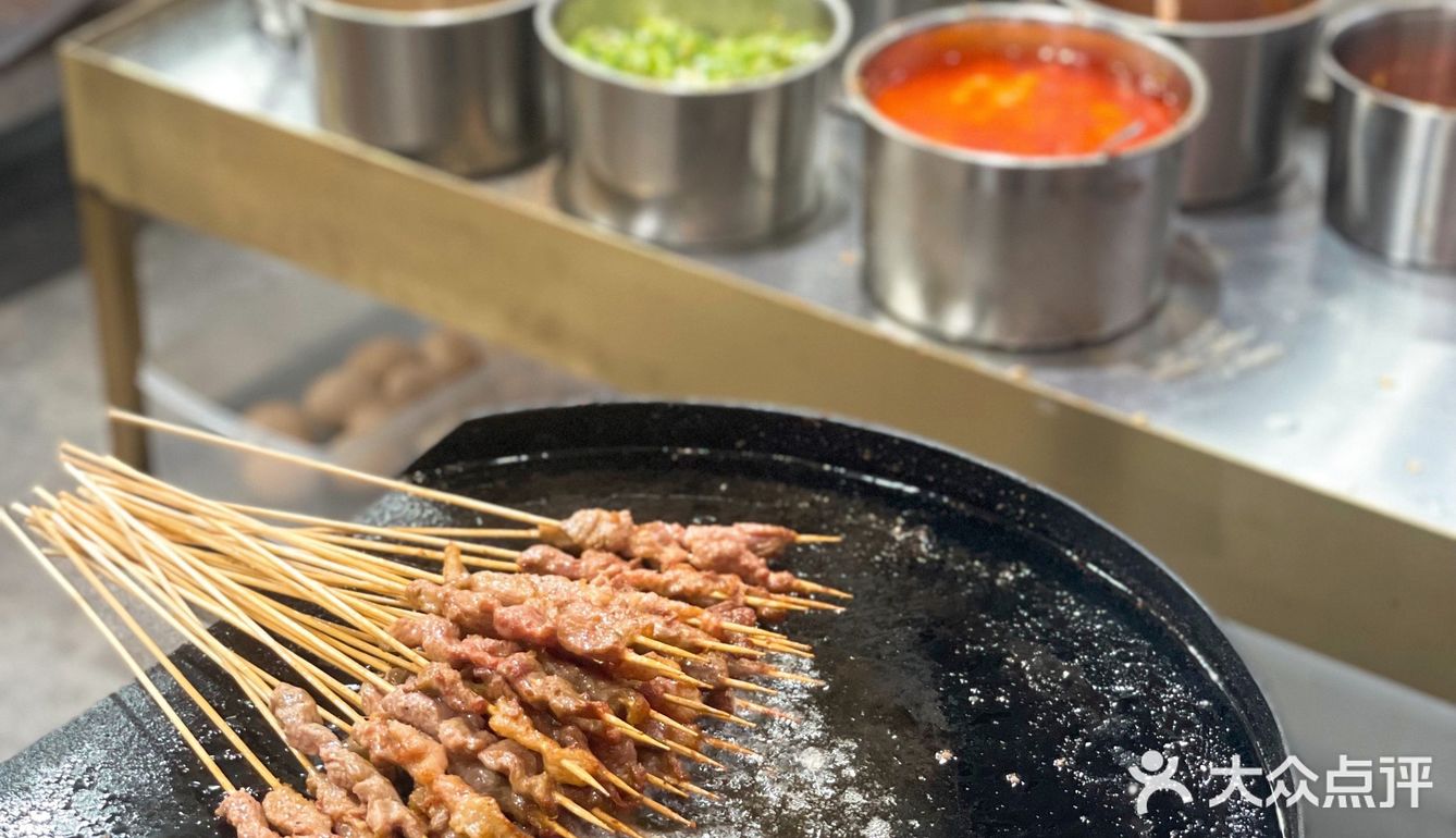 装修一般，招牌猪肉串的味道顶呱呱！