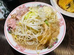 二郎系拉面-拉面莊夢語＆中华料理八椿