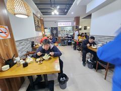 -黄阿姨锅贴大王(万航渡路店)