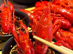 -肥肥虾庄·金牌油焖大虾(汉口城市广场店)