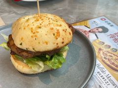 -必胜客(上海新南方商城PH店)