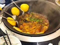 铁锅炖老鸡-人民公社铁锅炖·东北菜(卫国道店)