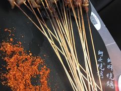 -何师烧烤Pro ·江湖川菜·小龙虾·精酿(太古里旗舰店)
