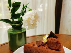 纯黑巧克力戚风蛋糕-夏朵餐厅(丁香店)