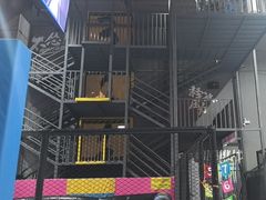 -超时空蹦床团建·VR潮玩运动娱乐·生日派对游乐园(金桥店)