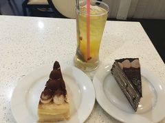 -Nadeje(Plaza Mahkota)