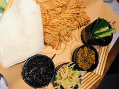 -丁里羊肉小镇(天鹅湖总店)