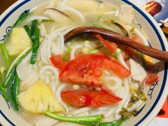 -雀舞云南菜(天津天河城购物中心店)