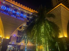 -碧涛阁·泡泡海洋·汤泉洗浴(王府花园店)