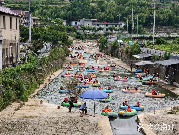 虎啸峡漂流图片