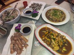 -谊荣海鲜大牌档(石湖店)