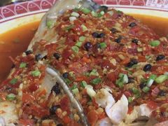 剁椒鱼头-旺顺阁鱼头泡饼(小红门店)
