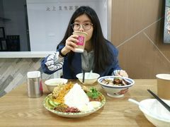 -BOIBOI马来茶餐室(江宁路店)