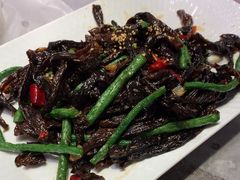 -闫府私房菜·老字号(恒隆店)