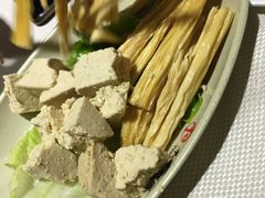 -羊家胡同·龙虾烧烤火锅(龙汇路店)