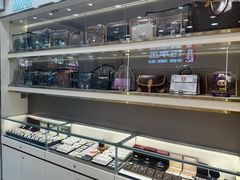 -恒一珠宝·回收黄金钻石奢侈品(灵岩南路店)