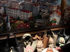 -泡泡玛特POPMART(蓝色港湾店)