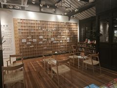 -猫的天空之城概念书店(杭州南宋御街店)