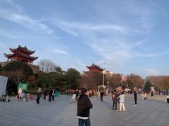 -巴陵广场
