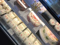 -红宝石·鲜奶小方·海派西点房(金杨店)