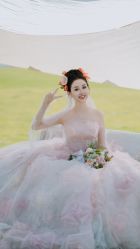 点击看大图 -曼青婚纱礼服馆