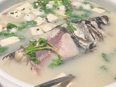 鱼头炖鱼丸汤-又见炊烟私房菜(敬亭路店)