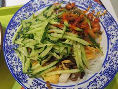 -丽丽三鲜螺蛳粉(田林路店)