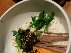 -云海肴·汽锅鸡·云南菜(天山百盛优客店)