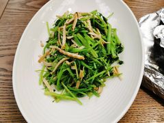 本芹炒香干-梅林春晓花园餐厅