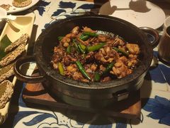 酱爆石锅蛙-绿茶餐厅(王府井永宁门店)