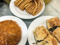 -汗腾格里·风味餐厅(新疆驻京办店)