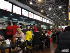 -蓉李记成都名小吃(武汉菱角湖万达店)