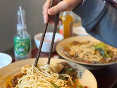 -方铲铲·成都板凳面(滨江银泰店)