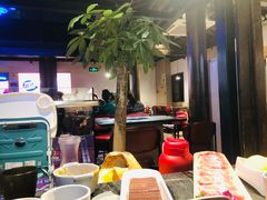 大堂-热火朝天鲜切牛肉火锅(南强街巷店)