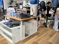 -Hollister(天环广场店)
