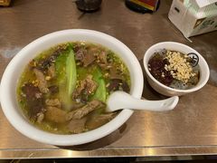 -狮头牌卤味研究所·卤味饭(花城汇南区店)