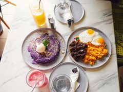 -The Sunny Side Cafe Station 1