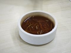 -莱莱小笼·乔艾