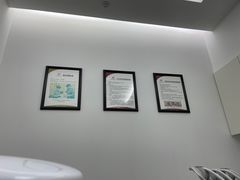 -雅悦齿科(顾村公园店)