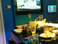 -唯爱KTV聚会餐厅(仙林东城汇店)