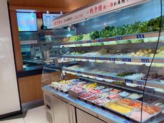 面包甜点陈列柜-上海中医药大学-食堂