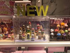 -泡泡玛特POPMART(国金街店)
