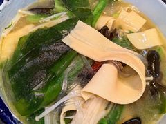-喝丢一只鞋海鲜烧烤(市场店)