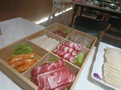 -喃喃椰·糟粕醋椰子鸡火锅(七堡花园店)