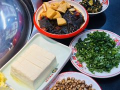 -高家小院铁锅炖大鹅(哈西高铁站店)